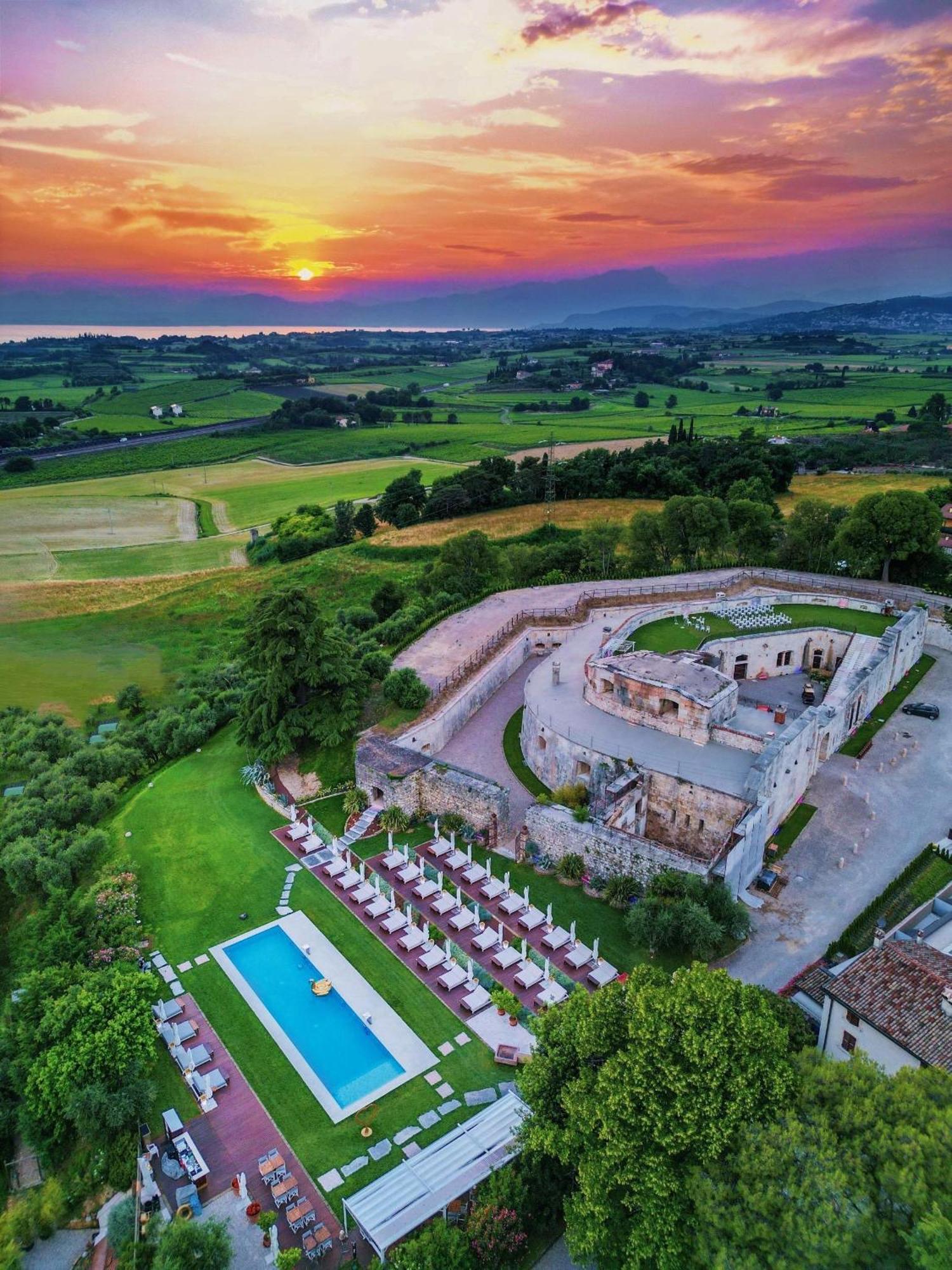 Relais Forte Benedek Wine & Spa - Adults Only Pastrengo Bagian luar foto